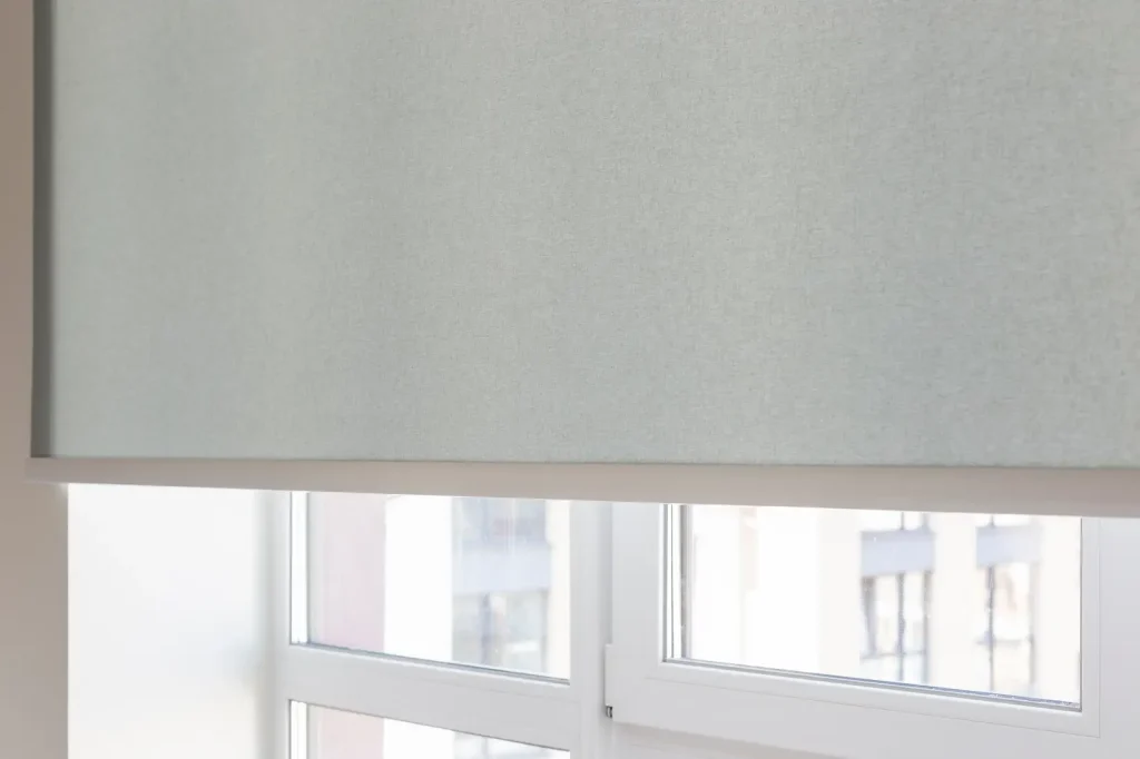 Automated window shading system providing energy-efficient light control